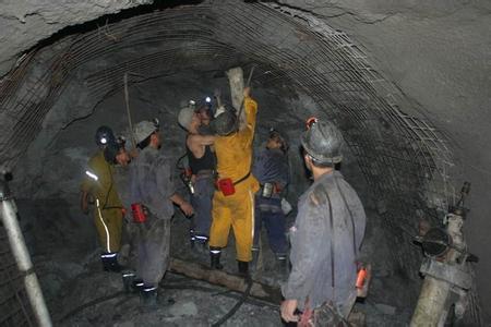南郑工程爆破中的危险因素分析以及应对工程爆破危险的措施